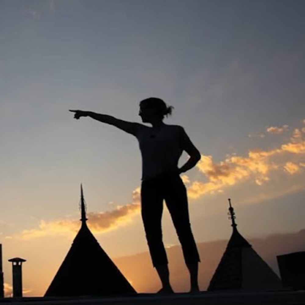 Meet your Posher, Azra